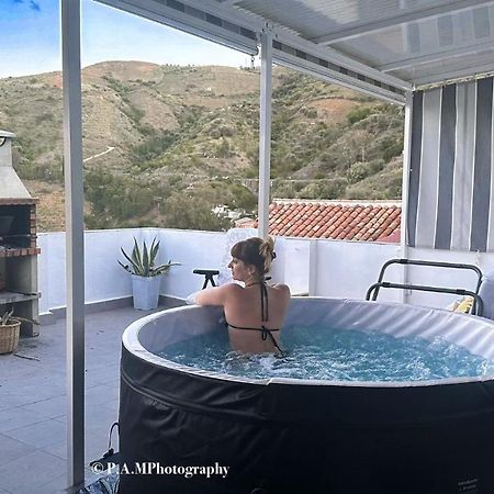 Alquiler Rural Cutar, Casa Robles Villa Buitenkant foto