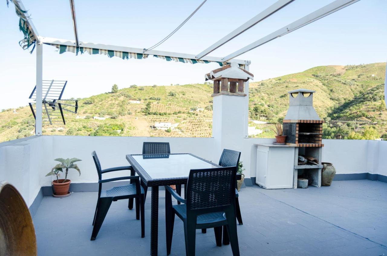 Alquiler Rural Cutar, Casa Robles Villa Buitenkant foto