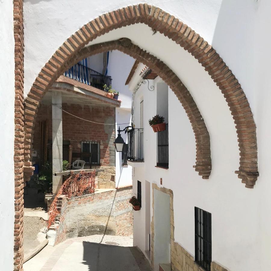Alquiler Rural Cutar, Casa Robles Villa Buitenkant foto