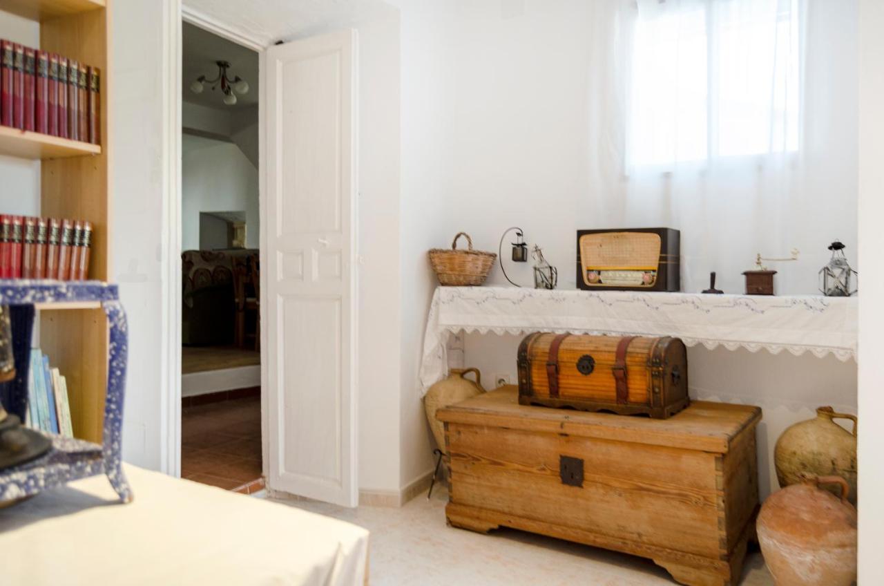 Alquiler Rural Cutar, Casa Robles Villa Buitenkant foto