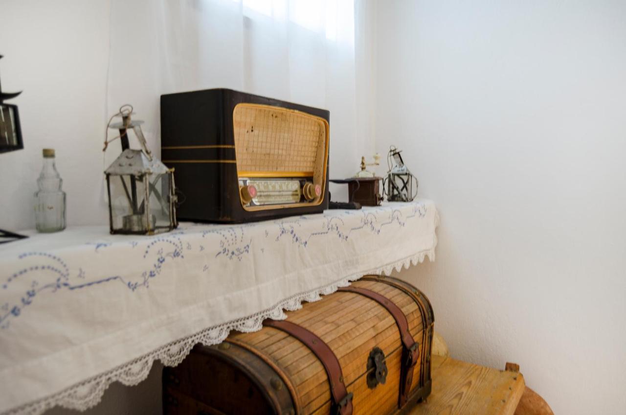 Alquiler Rural Cutar, Casa Robles Villa Buitenkant foto