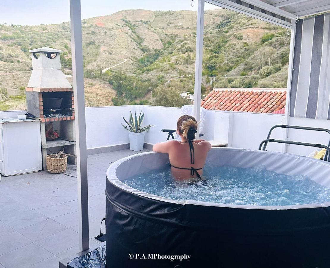 Alquiler Rural Cutar, Casa Robles Villa Buitenkant foto