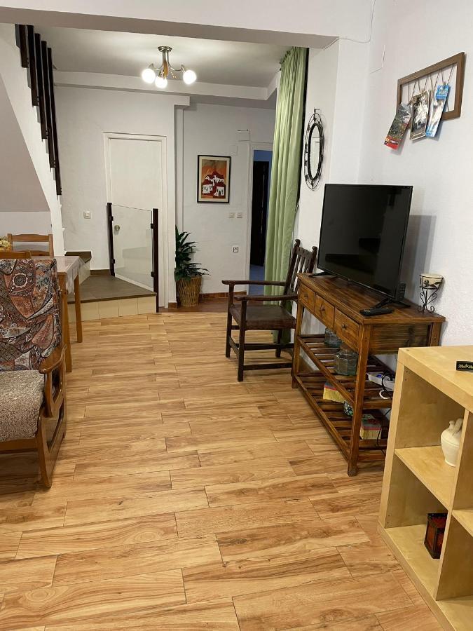 Alquiler Rural Cutar, Casa Robles Villa Buitenkant foto