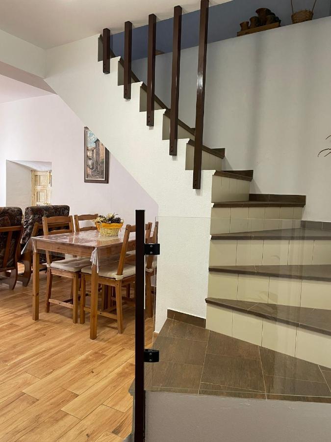 Alquiler Rural Cutar, Casa Robles Villa Buitenkant foto
